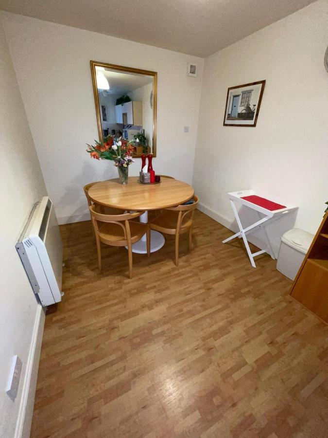 Lovely And Spacious 2Bd Holiday Retreat בלאטר מראה חיצוני תמונה